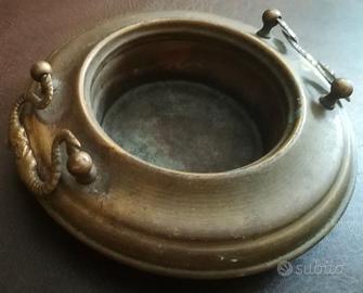 Braciere in rame; altezza 4 cm, diametro 16 cm