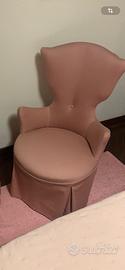 Poltrroncina con pouf