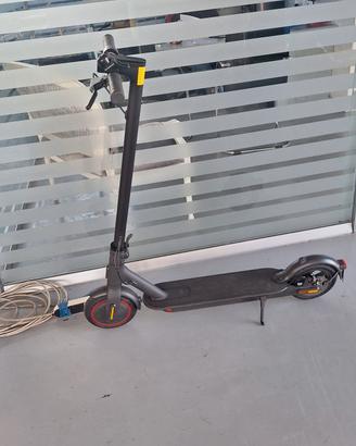 Monopattino  elettrico  mi electric pro 2