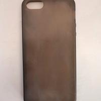 cover in silicone rigida  nera per iphone 5/5S