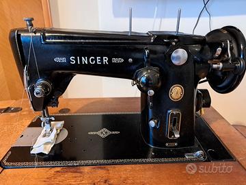 Macchina da cucire vintage Singer 306M anni '50