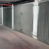 Garage per auto o magazzino