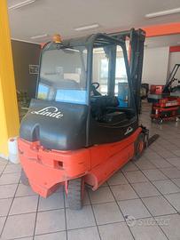 Carrello elevatore linde e25-02 con batteria nuova