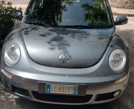 VOLKSWAGEN New Beetle - 2010