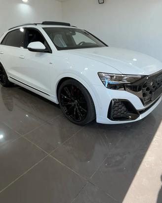 Audi Q8 3.0 tdi mhev S line quattro286cv auto