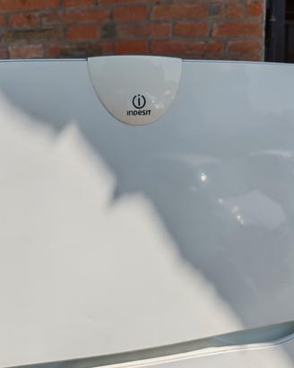 frigorifero Indesit  