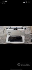 Macchina da scrivere Olivetti