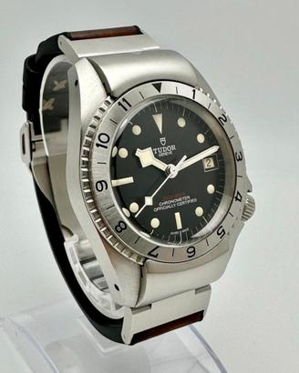 Tudor Black Bay P01