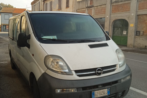 Opel Vivaro passo lungo