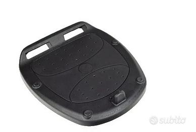 SUZUKI 990D0-99999-075 PIASTRA ADATTATORE PER BAUL