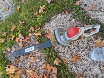 Tagliasiepi Ikra con manico snodabile