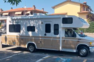 camper americano winnebago turbodiesel  patente c