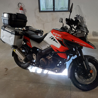 Suzuki v strom 1050 xt