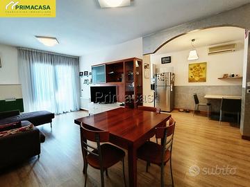 Ampio appartamento in zona centrale - RIF48