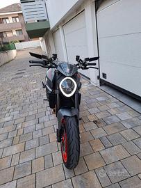 Ducati monster 937 plus del 2023