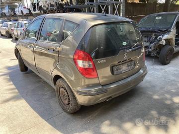 RICAMBI Mercedes A180 W169 2.0 80kW 640940 2010