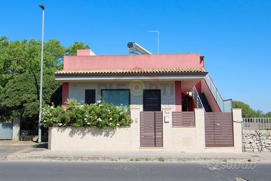 Casa Seminuova Indipendente con Mansarda e Cantina