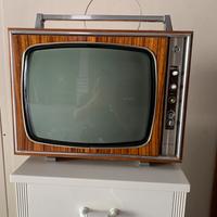 Televisore antico