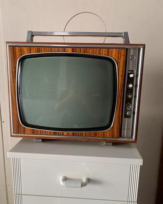Televisore antico