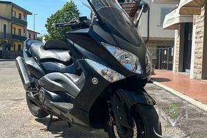 Yamaha T-MAX