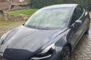TESLA MODEL 3 PERFORMANCE BATTERIA NUOVA 5000 KM