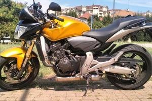 HONDA HORNET 600 (2007) – Solo 22.000 km