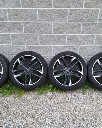 Cerchi in lega 19" Originali Toyota C-HR + Gomme