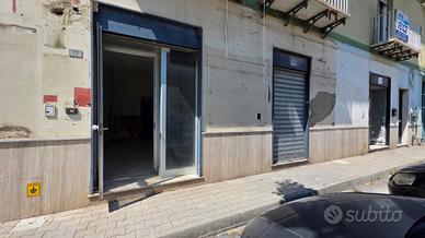 Locale commerciale a Marigliano