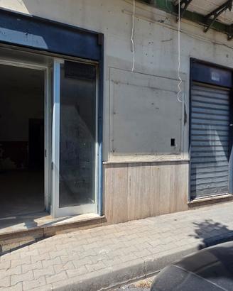 Locale commerciale a Marigliano