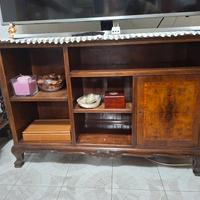 Mobile antico in radica di noce