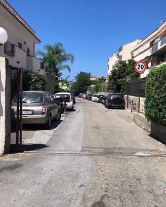 Rometta Mare 150 mq di appartamento in villa P.T