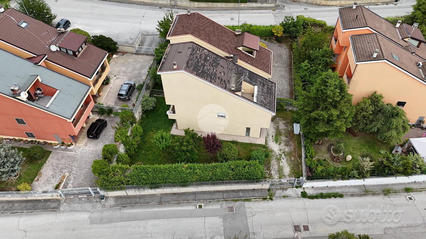 Casa – L'Aquila, Gignano - Vista 2