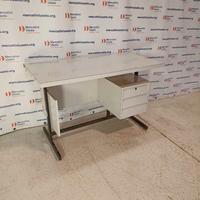 Scrivania Vintage con cassetti