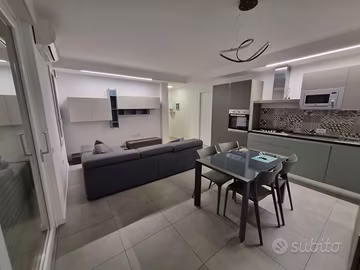 Bilocale arredato con cantina mq 10 e box al piano
