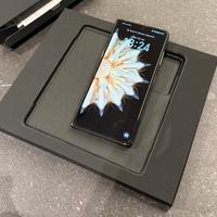 Honor Magic V2