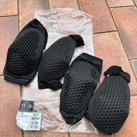 Pretezioni Dainese taglia S