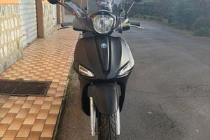 liberty 125 S 2024(imm. novembre)con soli 5.400km