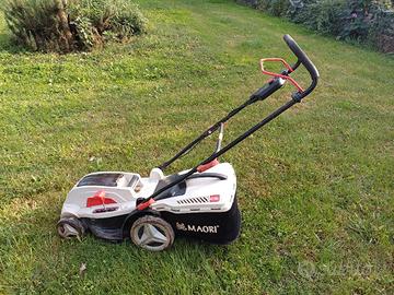 Macchina tagliaerba a batteria nuova