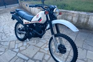 Yamaha xt 400 anno 1983
