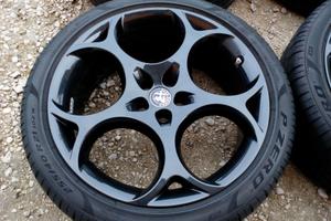 CERCHI E GOMME 21 ORIGINALI ALFA ROMEO COD:2109
