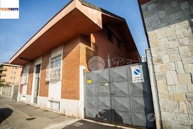 CASA SEMINDIPENDENTE A TORINO