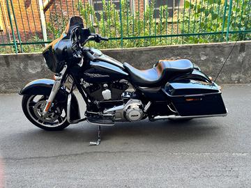 Harley - Davidson  Street glide 2012