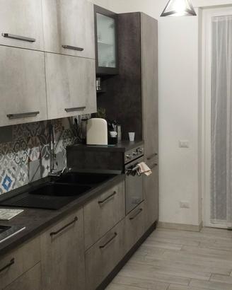 Cucina e parete attrezzata