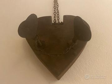 Lucchetto con due chiavi