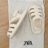 sandali gommati unisex Zara taglia 23
