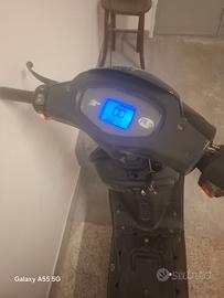 Scooter elettrico a pedalata assistita