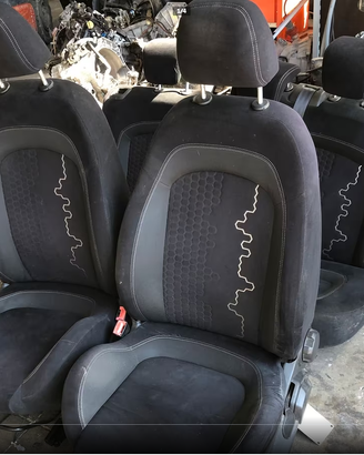 TAPPEZZERIA GRANDE PUNTO EVO 5 PORTE 150 EURO