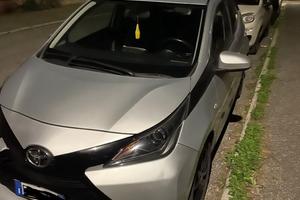 Toyota aygo 2016 automatica