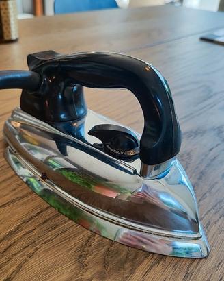 Ferro da stiro anni 60 Morphy Richards