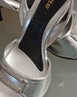Elegante scarpa aperta 